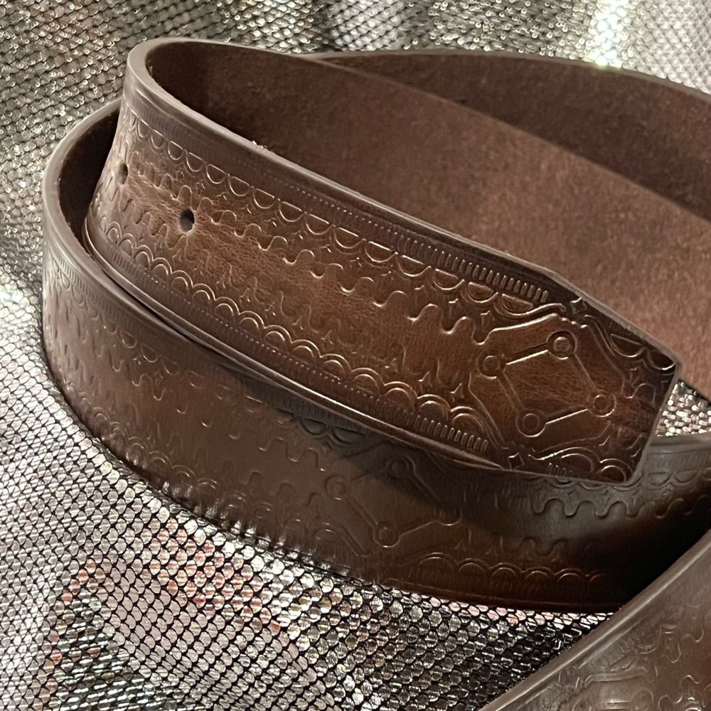 New Mens Faded Glory Brown Leather Belt size 42 beautiful quality dress belt🤠👌